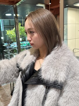 ヘアーアンドメイク ビス(HAIR&MAKE bis) グレージュカラー