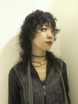 ナループロアツム(Nalu pu loa Tsum) ミディアムレイヤー/マレットヘア/マレット