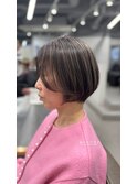 ショート×白髪ぼかしハイライト