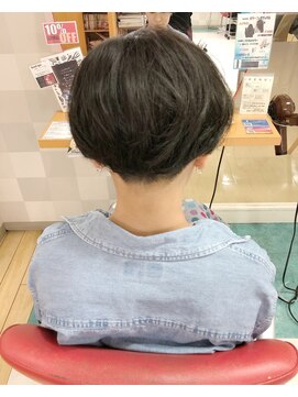 美容室ティーライズグループ アンダーカラーズ バイピカソ ×PICASSO マッシュショートボブ