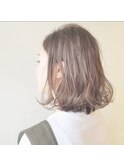 ミディアムボブベージュ
