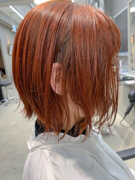 テトヘアー(teto hair) ボブ、外ハネ、オレンジ、ベージュ