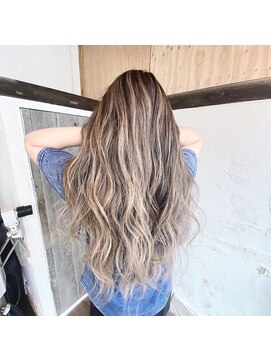 ユートピア(U topia) 【U-topia町田】【エアータッチバレイヤージュ】夏ハイライト