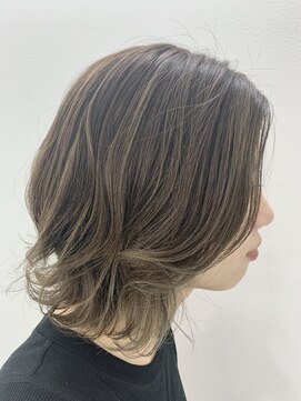リアンヘアデザイン(Lian hair design) イルミナカラーで透明感抜群カラー