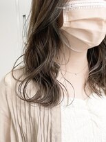 イコ 表参道原宿(ico)&nbsp;秋冬におすすめオリーブベージュ  [ 小顔 オリーブカラー]