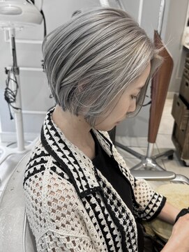 ネオリーブギンザ 銀座店(Neolive GINZA) ダブルカラー×ホワイトグレージュ【銀座】ブリーチカラー