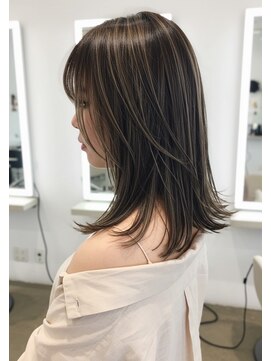 エル 新小岩(elu) 美髪/ワイドバング/レイヤーカット/くすみベージュ/新小岩駅