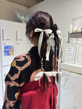 リーホリエ(Lee Horie) 卒業式！袴着付け＋ヘアセット【MOMOKA】