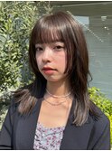 外ハネミディアムレイヤー/姫カット風