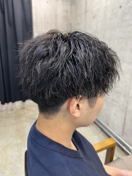 アイフィ(iFY) 【iFY 大久保】緩めツイストパーマ　センターパート