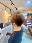 ショートボブ