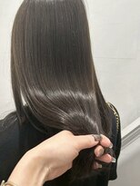 クロト(Clotho)&nbsp;ブリーチなしグレージュ／ダブルカラーハイライト白髪ぼかし