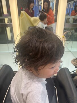 エアー 銀座タワー(AIR) 【藤岡】くせ毛を活かしたくるくるキッズマッシュ