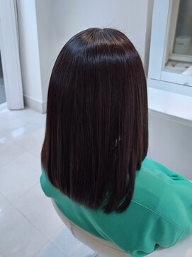 ワイエス(YS) 肌なじみが良いウォームブラウン