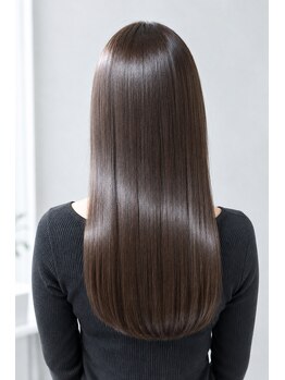 ククル ヘアー(cucule Hair)の写真/【西院駅近】縮毛矯正で憧れの艶髪に。自然なストレートで毎日のスタイリングを時短へ導きます！
