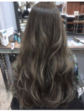 ルモア(RUMOR) Rumor×外国人風３Dハイライトカラー☆カーキアッシュグレージュ