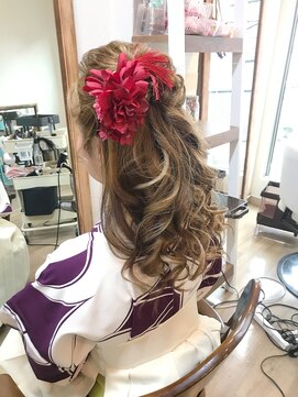 ロカット サロン(Roquat Salon) 袴卒業式ハーフアップアレンジ【ヘアアレンジ　立川/立川南/袴】
