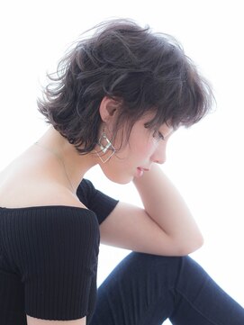 ノブヘアデザイン マール伊勢佐木町店(NOB HAIR DESIGN) 〈NOBマール伊勢佐木〉ボブルフ風黒髪外ハネ巻き