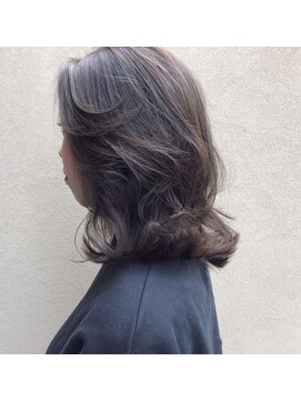 マウロア(MAULOA) "オリーブ感たっぷりオリーブグレージュ"ayumi