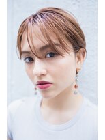 センターパート×耳かけハンサムショート/フォギーベージュ