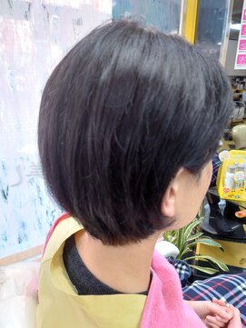 シロマ(SHIROMA) ショートボブ