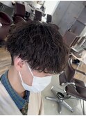 ツイストスパイラルパーマツーブロック刈り上げメンズマッシュ
