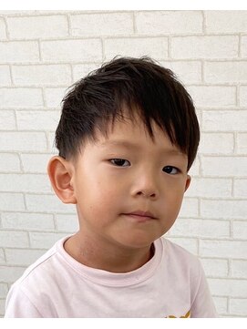 ルピナス(Lupinus) キッズカット(アシンメトリー)