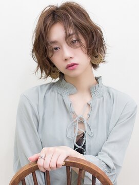 アブルトゥーヘアー(able to hair) 20代30代垢抜けセンターパートウェーブ