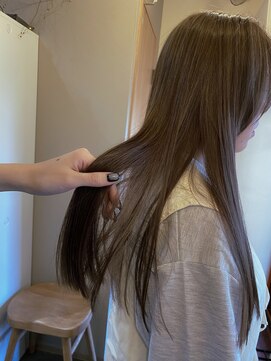 ニード(need) ラテベージュ