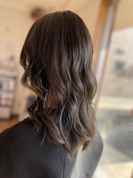 キュアスペース(CURE SPACE) グレージュカラー