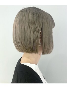 ヘルム(Helm) 顎ラインボブ