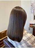 大人可愛い透明感グレージュ髪質改善ストレートヘア20代30代40代