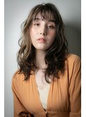 グレージュアッシュ韓国風巻きフェミニンロングv戸頭20代30代