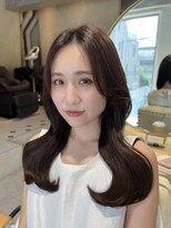 ティア(Tia.)&nbsp;(韓国風/ストレートヘア/縮毛矯正/前髪/韓国レイヤー/小顔)