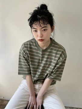 エイチ(H) ミニウルフホワイトグレージュレイヤーカット大人ショート美髪