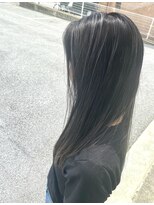 アンジュベイナハ (Ange Bay NAHA)&nbsp;ロングヘア×派手になりすぎない極細ハイライト