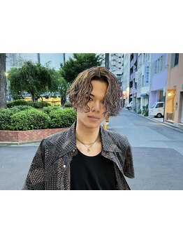 【メンズ専門スタイリスト在籍】トレンドを押さえた再現性の高い髪型をご提案◎[パーマ/フェード/カラー]