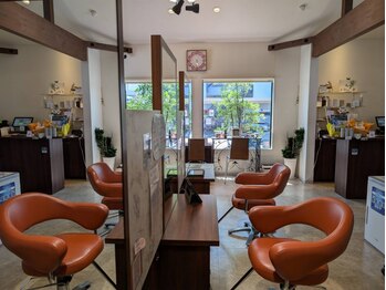 ヘアー ジュ ソリフローレ(hair ju soliflore)の写真/野々市市役所近く！経験豊富なスタイリストがマンツーマンで寄り添い髪のお悩みも丁寧にご対応。