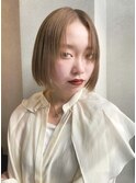 透明感ベージュボブ