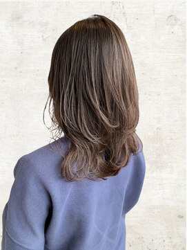 リタ 枚方(Rita) 冬限定◎小顔ミディアム×暗めグレージュカラー