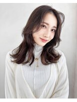 ティア(Tia.) ミディアム/グレージュ/韓国風/髪質改善トリートメント/縮毛矯正