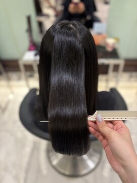 パーマ落としラボ アピッシュ 銀座(apish) パーマ落としで艶髪ストレート♪