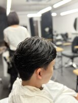 エミタス 柳通り(Emitas.)&nbsp;毛流れフェザーパーマ
