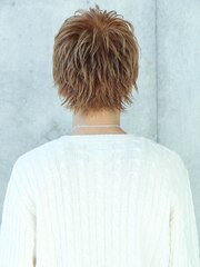 【JEANA HARBOR 倉島 良彰】アップバング束感ショート☆ベージュ