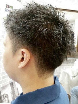 サロンドクロエ(Salon de Chloe) メンズ__黒髪__爽やかヘア__清潔感__ショート__ソフトモヒカン★