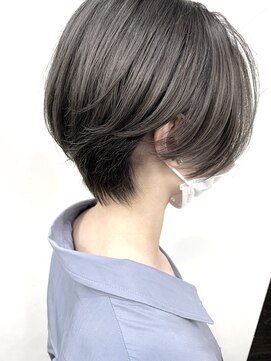 マイレ(maile) ハンサムショート/シルバーグレー