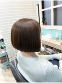艶々前下がりボブ