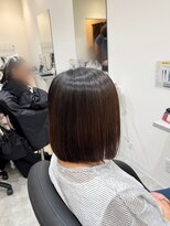 リラ(Rira)&nbsp;縮毛矯正でまとまるボブ