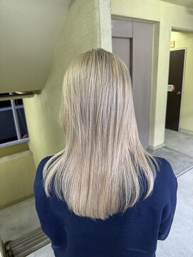 ローレン(LOREN) イメチェン/ハッシュカット/フルバング/似合わせカット/ボブ