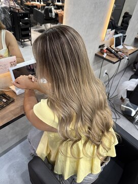 ラピス 大阪心斎橋店(Lapis) 海外風バレイヤージュ